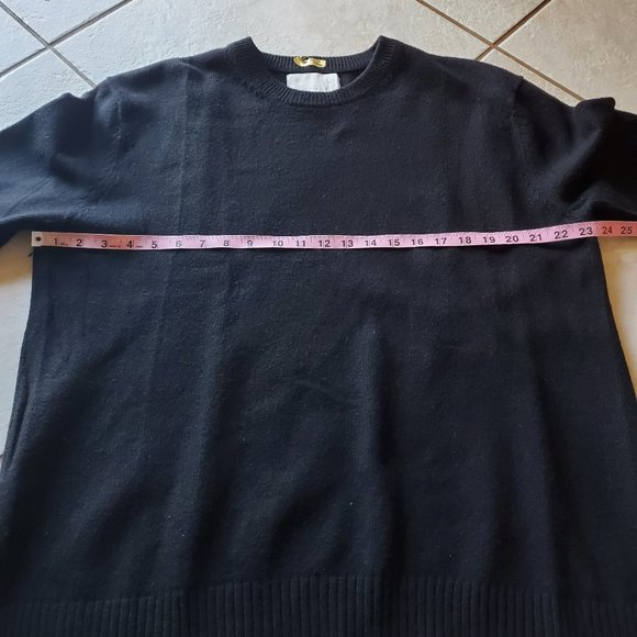 Banana Republic Pullover sweater - Picture 6 of 13